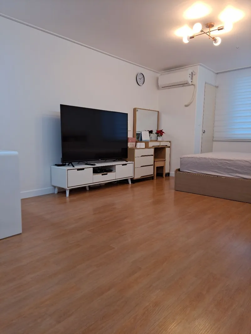 [Gangnam, Seoul] A cozy and sunny officetel 8