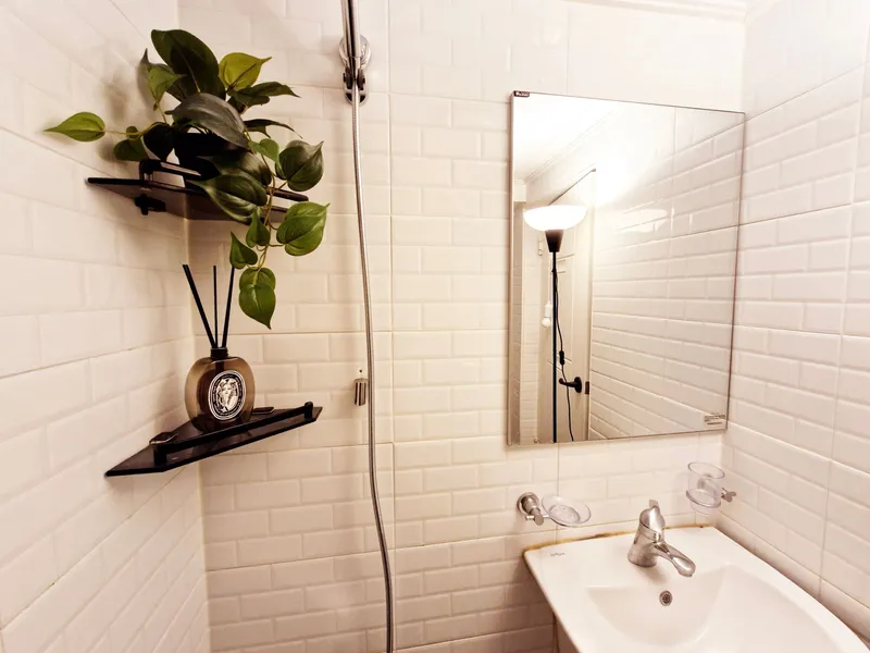 [Jongno, Seoul] 9 PM to Seoul National University Hospital / 3 minutes from Hyehwa Station / 70,000 KRW discount for move-in within 2 days / 50,000 KRW discount for move-in within 7 days / Large 11