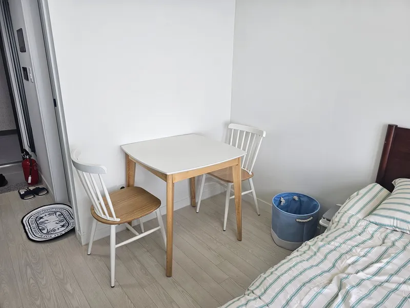 [Ansan] 28th floor officetel with ocean view bedroom on Banwol Island 17