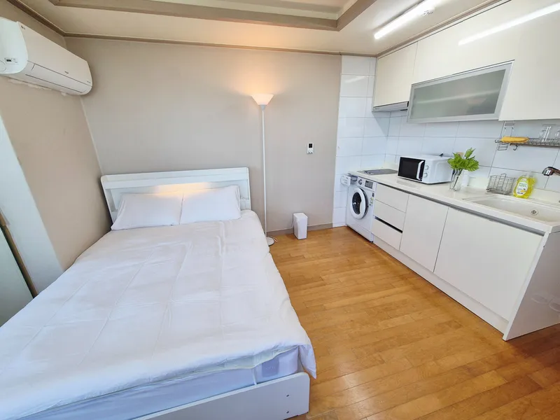 [Yeongdeungpo, Seoul] 3-minute walk from National Assembly Station / Han River View / Fully Furnished 4