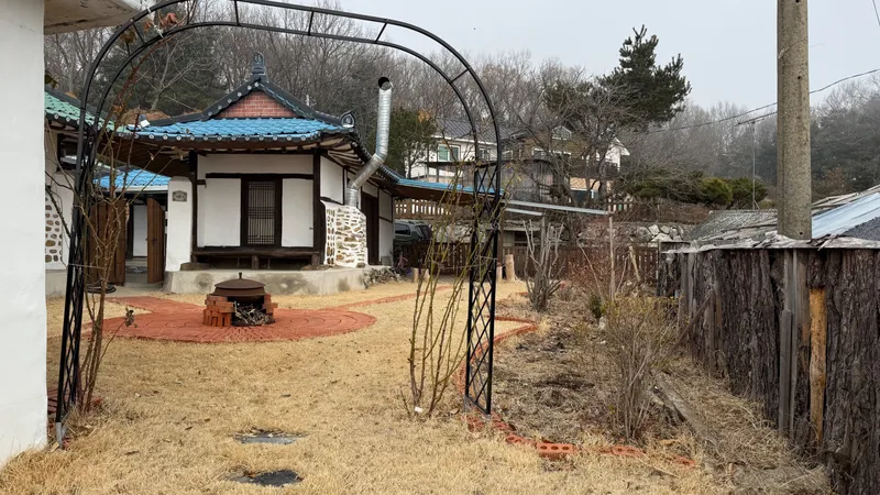 [Ganghwa, Incheon] Private Country House on Ganghwa Island / Rafter-Style Accommodation / Outdoor Garden / Country Staycation / Bonfire 31