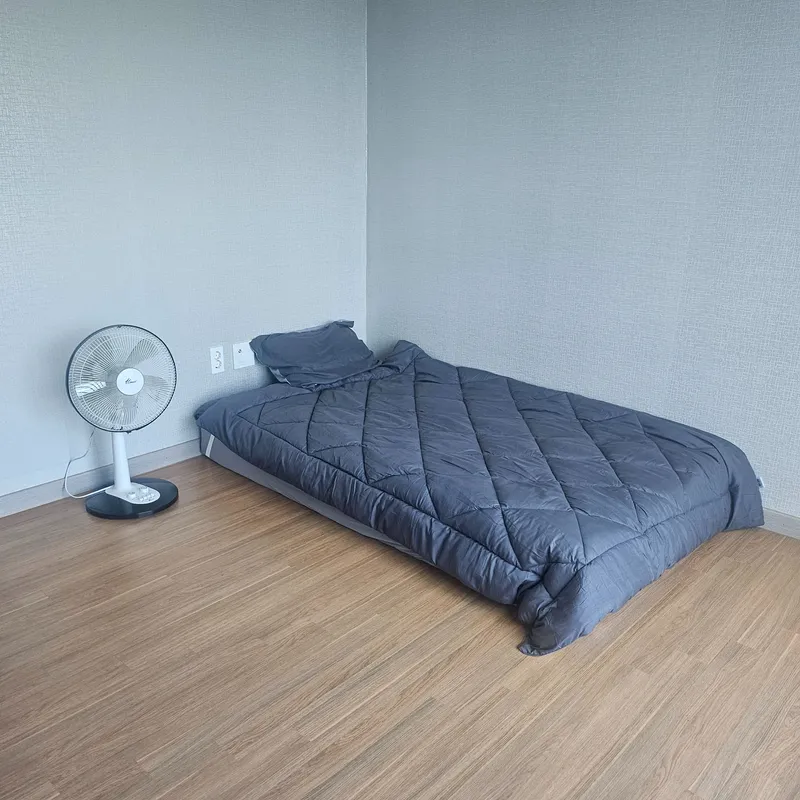 [Gunsan] Spacious and affordable accommodations 4