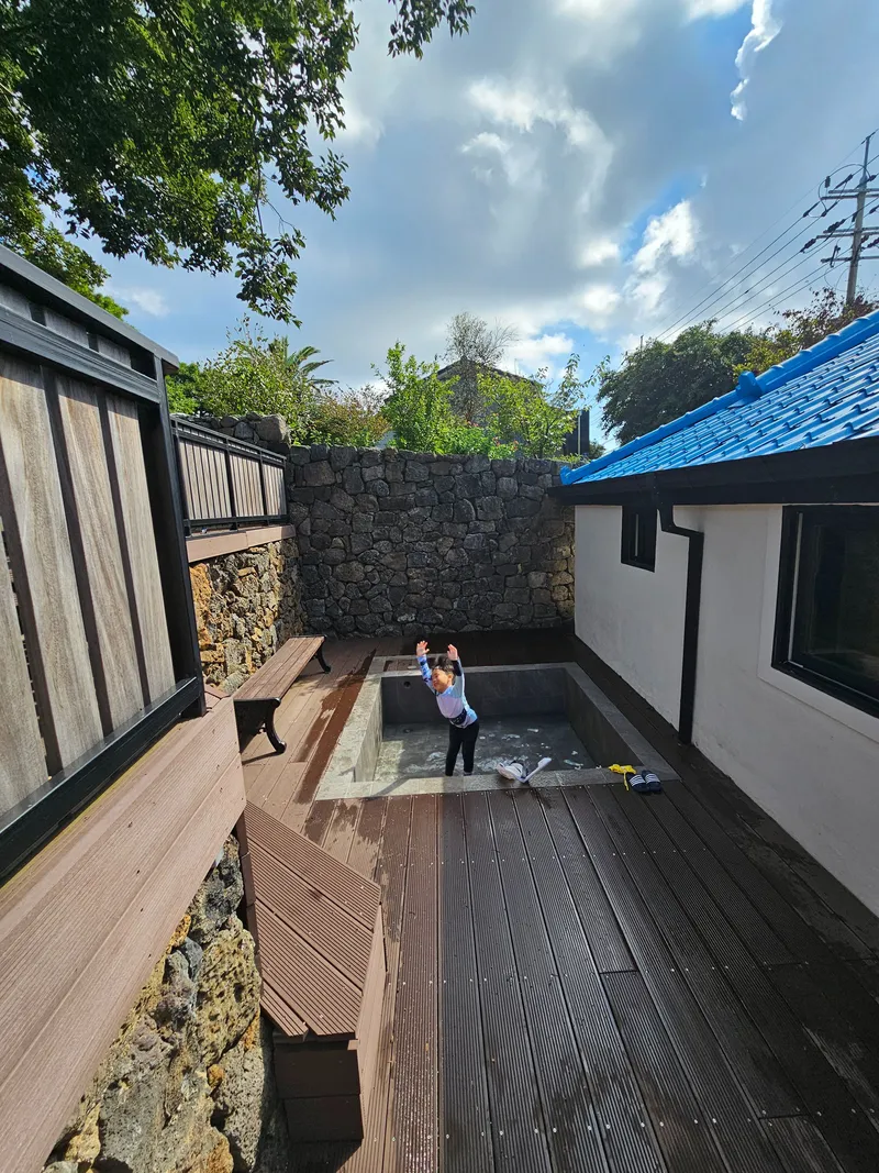 [Namwon, Seogwipo] Taeheung Jeju Original Gojae, detached house, front and back yards, dogs and cats allowed 24