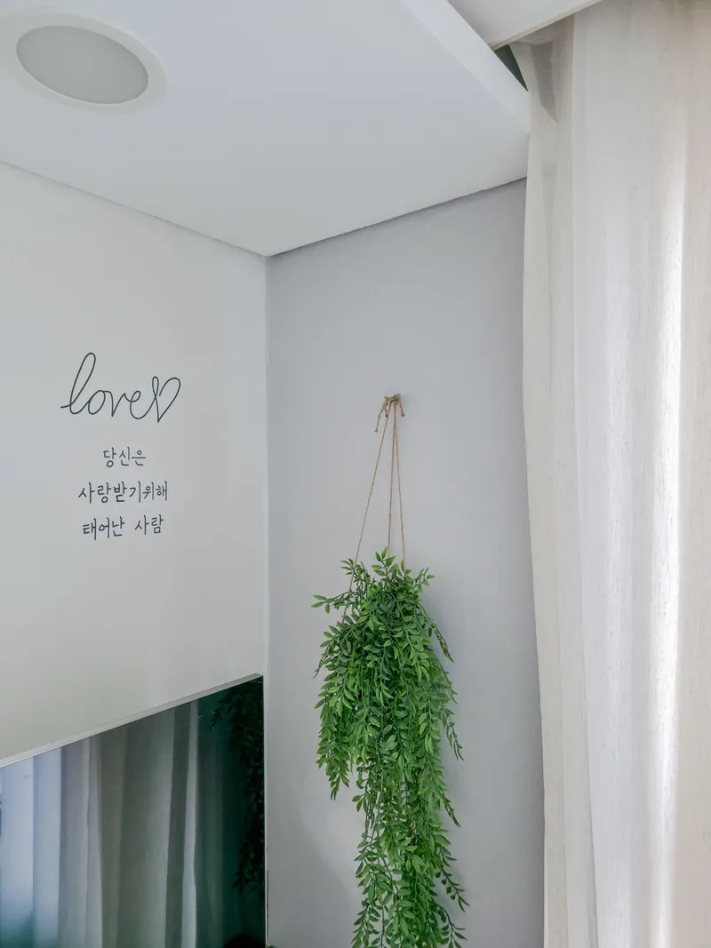 [Songpa, Seoul] A restaurant with a view of the sunlight from Jamsil Sports Complex Station (Lines 2 and 9) located 5 minutes away. 9