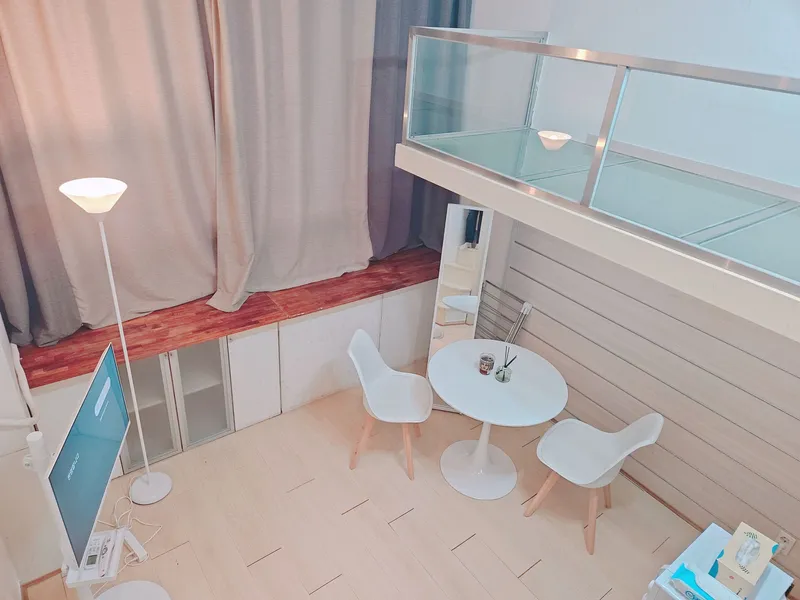 [Jongno, Seoul] Fully furnished duplex high-rise apartment with Cheonggyecheon view, 1 minute from Jonggak Station, Jongno 3-ga, Gwanghwamun 5