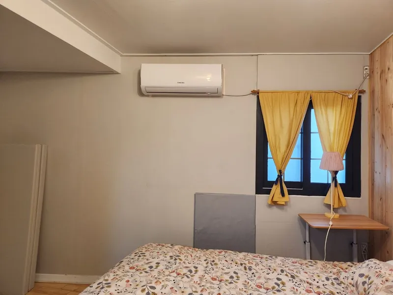 [Gujwa, Jeju][Jeju Gimnyeong] Yellow house next to Gimnyeong Cheonggulmul #Right in front of Gimnyeong sea 18