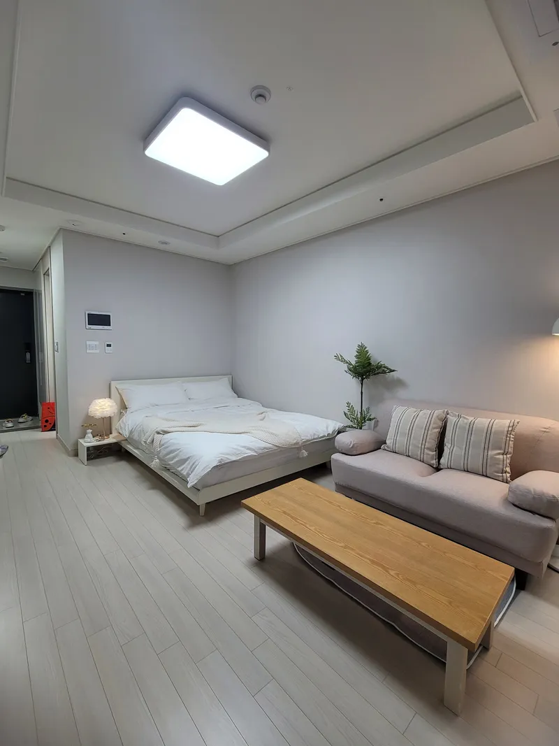 [Goyang] 5 minutes from Ilsan Kintex Station, cool city view, quiet 2