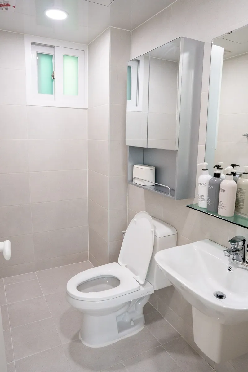 [Bupyeong, Incheon] 5 minutes walk to the station/Cozy house with good lighting in the immediate vicinity of the station/3 rooms, 2 bathrooms, 4 beds 10
