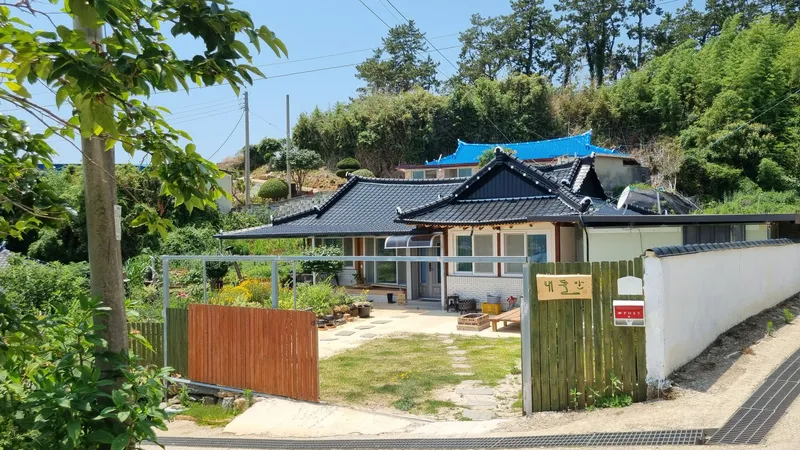 [Haenam] Healing in a detached Hanok house, the sea and wide fields of Haenam, the village at the end of the land 14