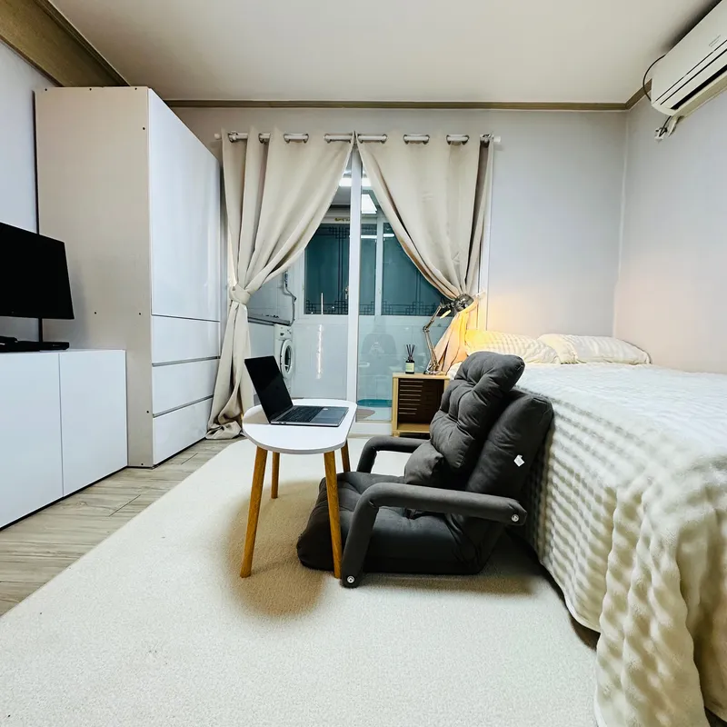 [Jung-gu, Busan] Women-only studio apartment with separate kitchen, 10 minutes from Busan Station and 3 minutes from Jungang Station. 6