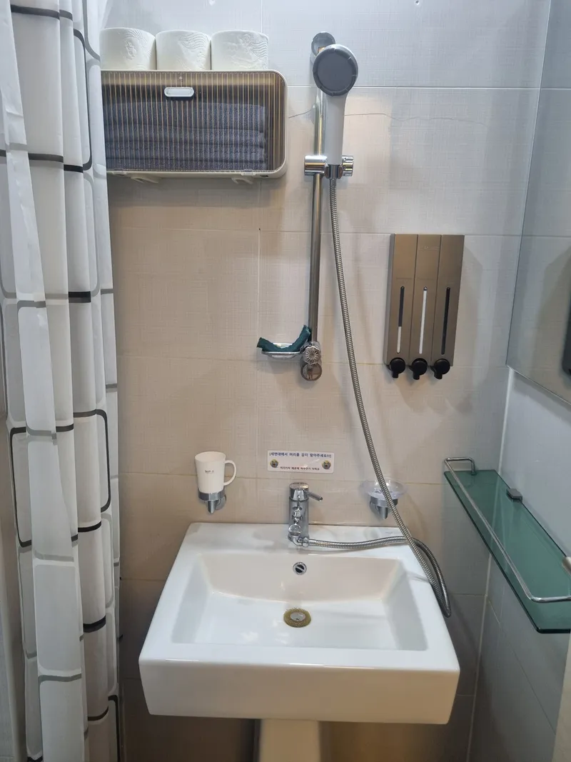 [Jongno, Seoul] Dongmyoap Station Floor-to-Floor Window View - 1 6