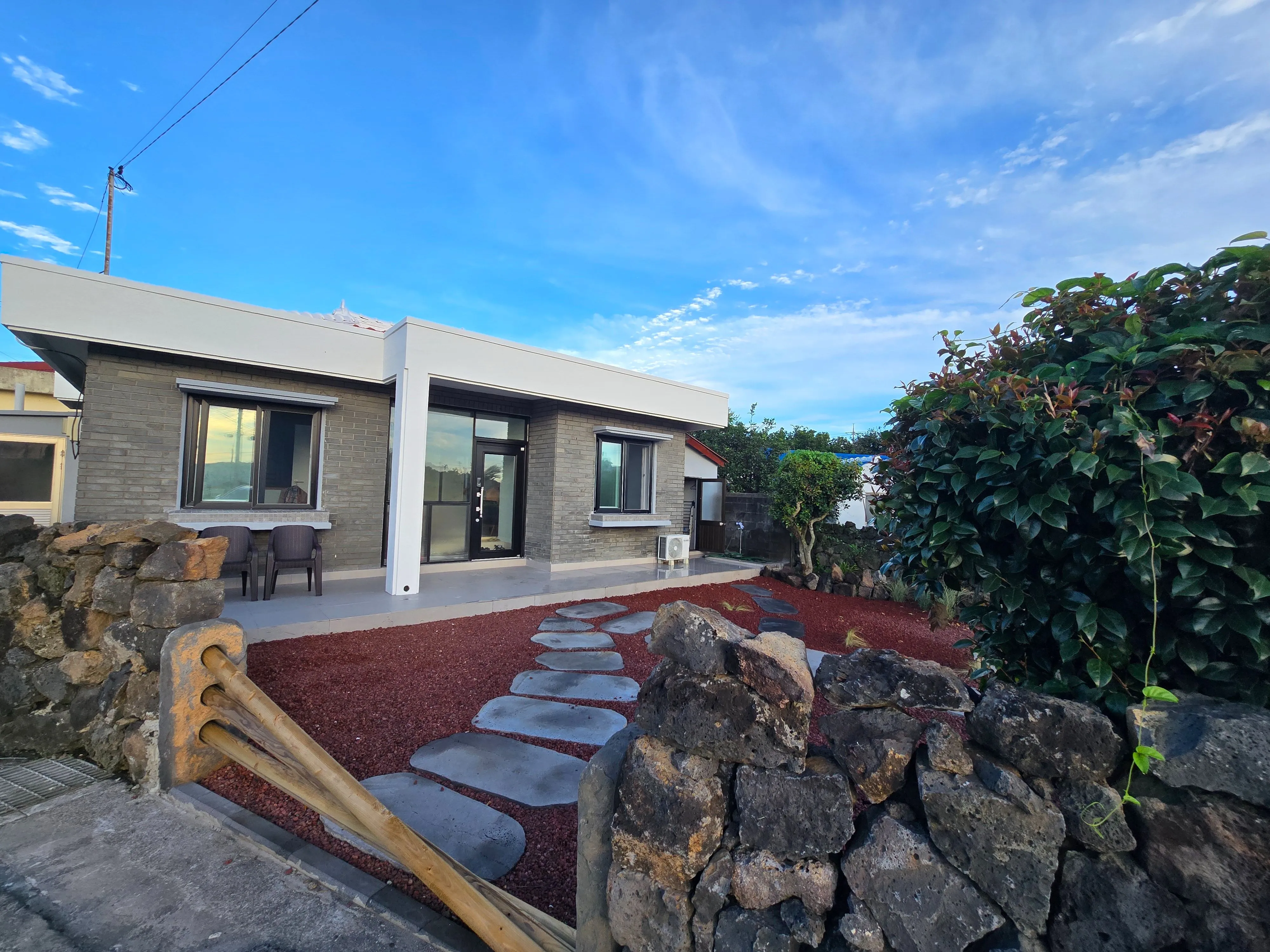 Seongsan-eup Ilchulbong View Two-Bedroom House