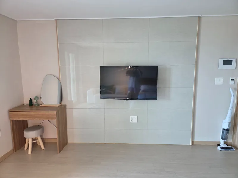 [Jocheon, Jeju] A terrace accommodation with a fantastic view of Hamdeok's sea, lake, and Jukdo Island. 5