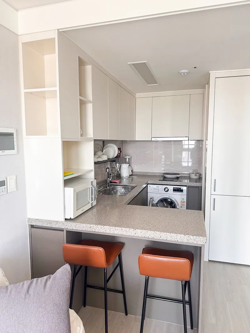 [Sokcho] 5 minutes from the beach #lake view #ocean view #2 minutes from E-mart #comfortable accommodation #top floor #friendly 12