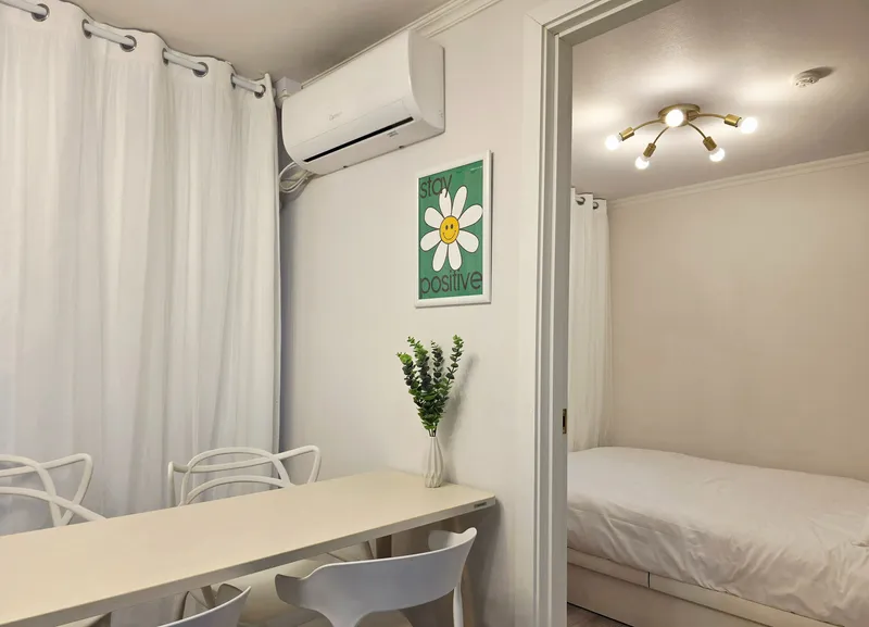 [Yangcheon, Seoul] 3-room 1st floor near Mokdong Station / Mokdong School District / Free parking 23