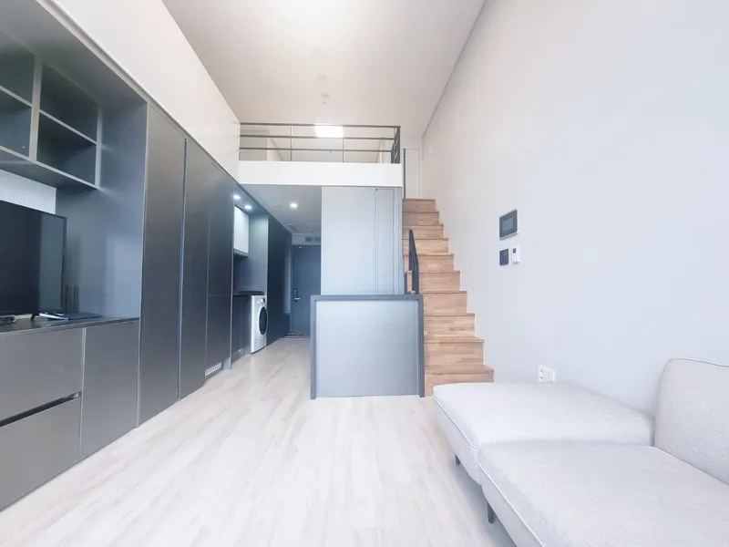 [Songpa, Seoul] Fully-furnished duplex studio with lake near Jamsil 2 9