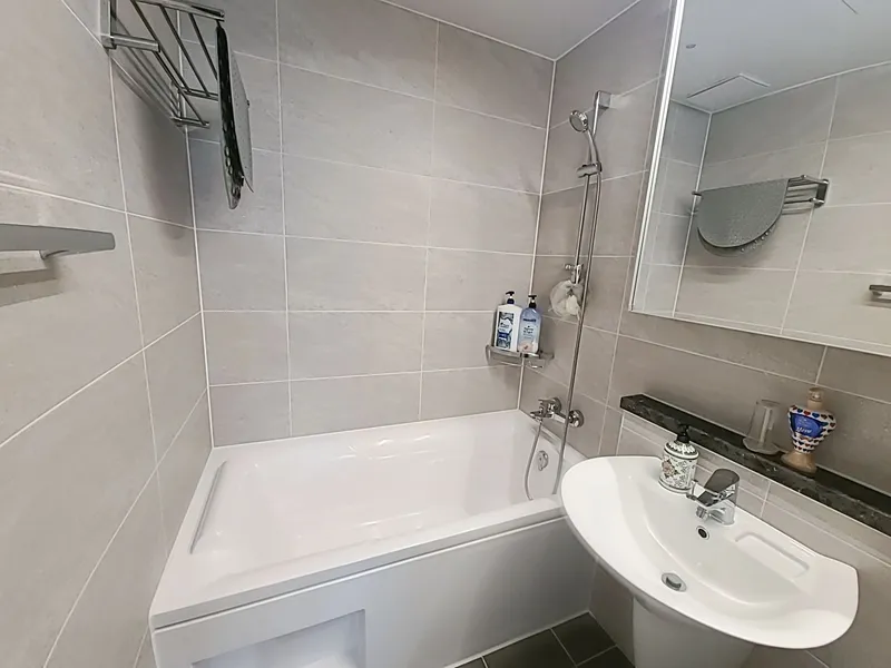 [Namyangju] 3 bedrooms, 2 bathrooms / Newly built, fully furnished / High-rise with a view / 2 minutes to E-Mart / 3 minutes to Byeolnae Station 24