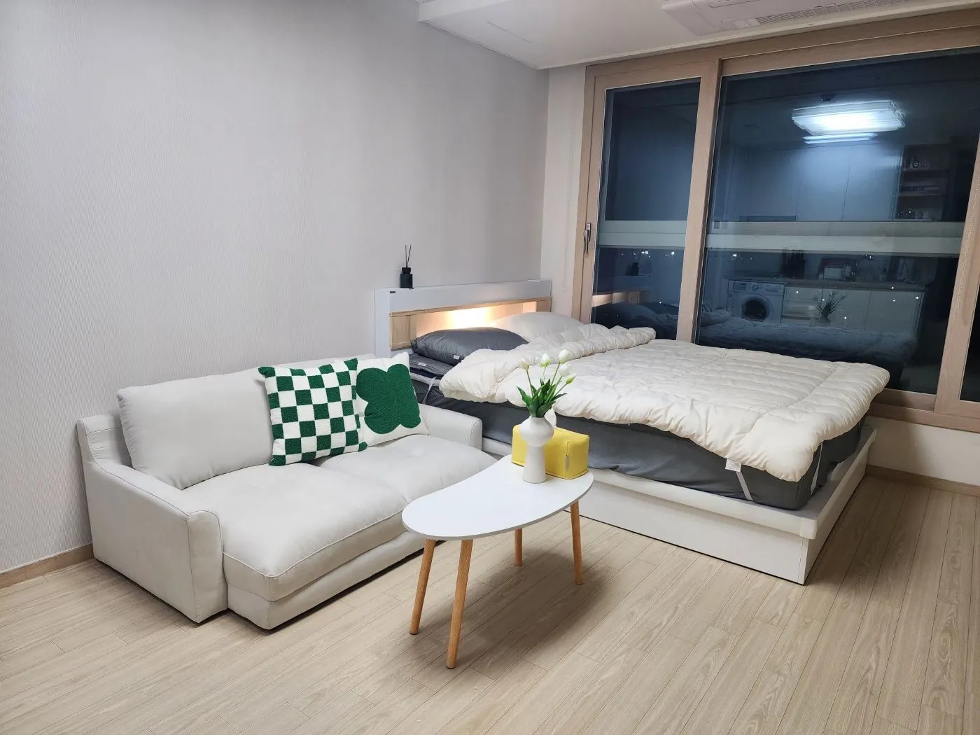 Buldang-dong City Hall View Studio