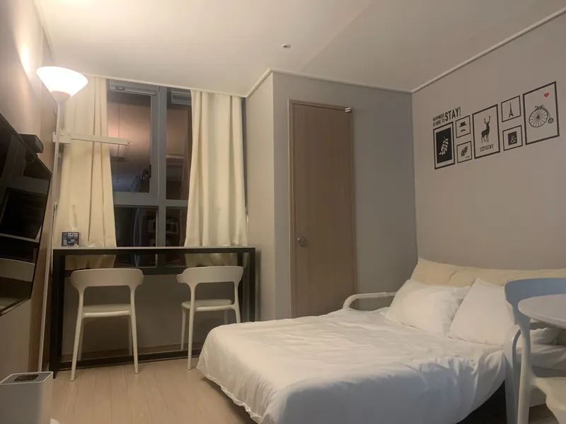 [Donghae] Room 1004 Latex Twin Bed Ocean View (All New) 2
