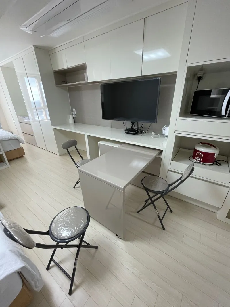 [Seogwi-dong, Seogwipo] Fully-furnished Residence [Newly built, all costs included, cooking available]_Ocean Triple Room 1 16