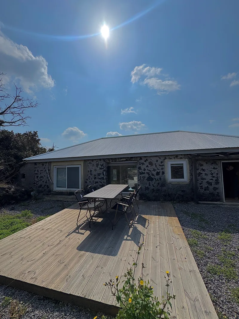 [Hallim, Jeju] Wolyeong Beach Jeju emotional old house 30