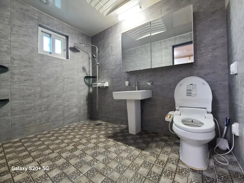 [Andeok, Seogwipo] Ocean view, 2nd floor, detached house next to Sanbangsan Tancheon Hot Springs 11