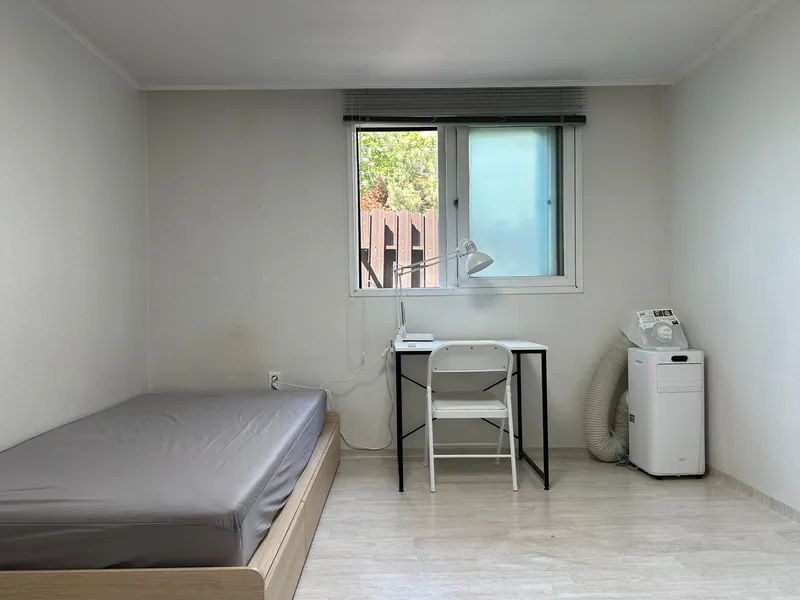 [Seodaemun, Seoul][Seoul Mapo] 7-minute walk from Hongik Univ. Station, three-room 3
