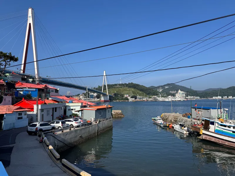 [Yeosu] Detached house in front of a fishing village port 17