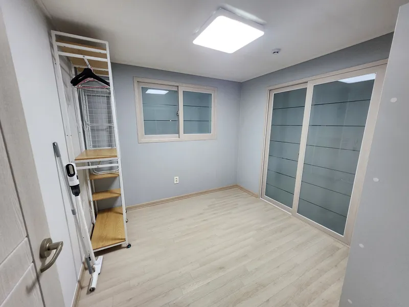 [Buk-gu, Daegu] Kyungpook National University, Dongdaegu Station, Daegu Station, Airport Comfortable Room 9
