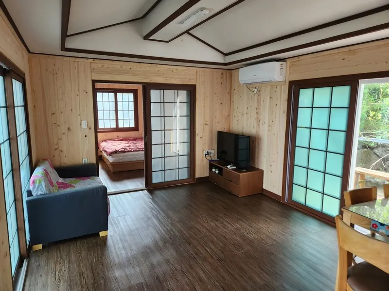 [제주 애월] 반려동물 동반가능한 새별오름 근처 가성비 전원주택(12평) 2