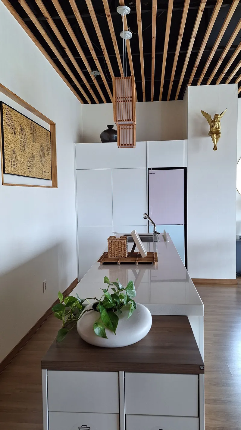 [Buk-gu, Ulsan] A modern restaurant where you can enjoy the ocean view and night city view from the jacuzzi and izakaya bar 28