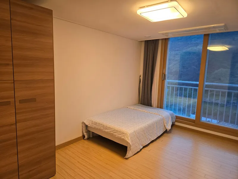[Geoje] 34 pyeong top floor three-room with full option of mountain and sea view 5
