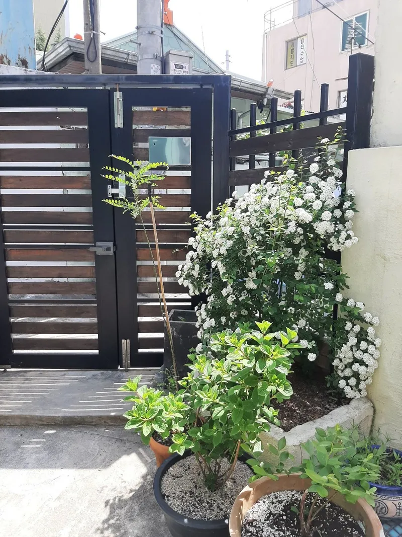 [Busanjin, Busan] 10-minute walk from Gaegeum Subway Station, 3-minute walk from Singaegeum Bus Stop 43