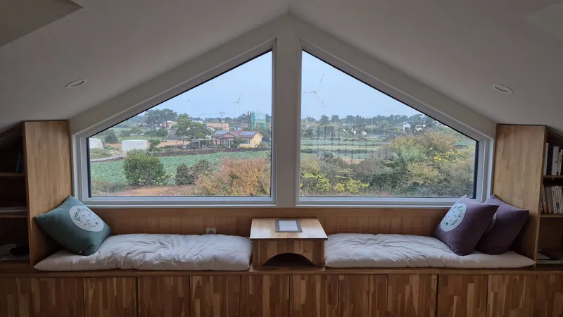 [Hangyeong, Jeju] A three-story detached house with a view of Chagwido Island and windmills. 14