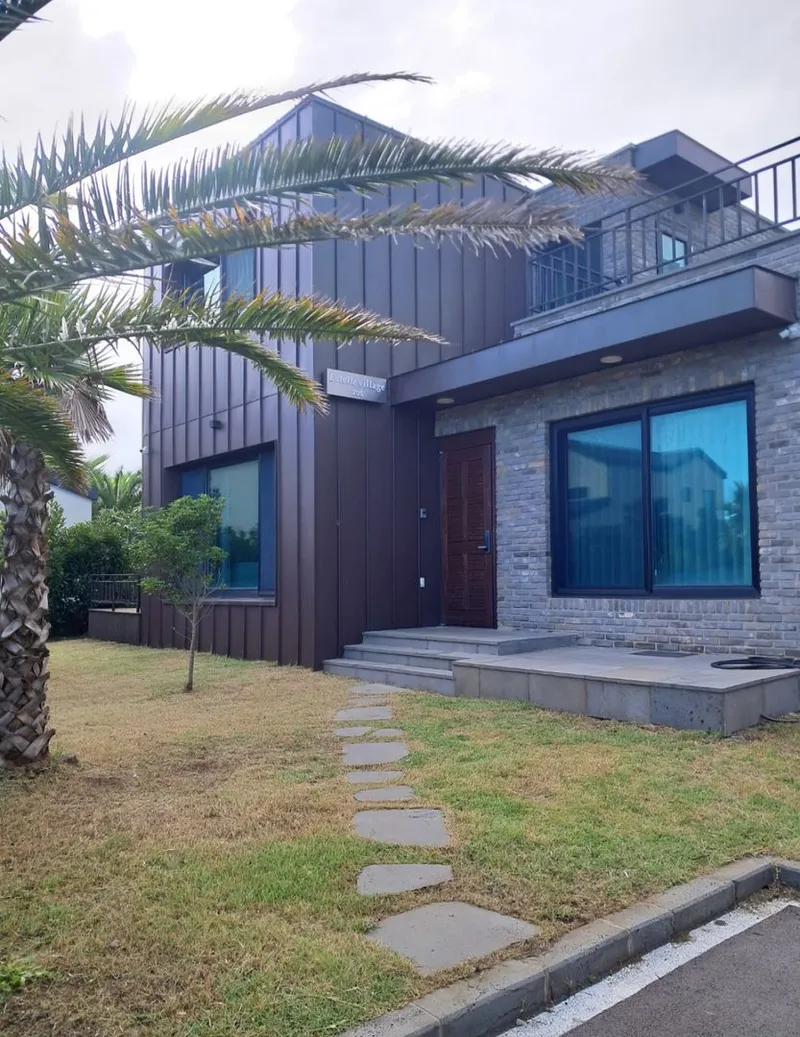 [Namwon, Seogwipo] A healing house with beautiful sunrise and sunset, 2 minutes walk from the beach 16