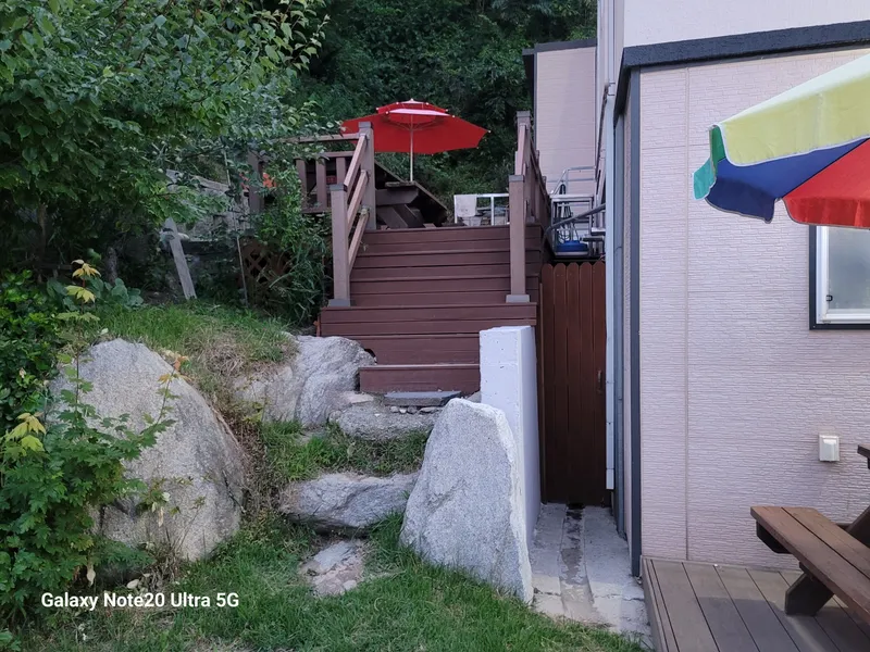 [Yangyang] 3-story building right in front of the beach, beach fishing village (2nd floor, room 202) bed 32