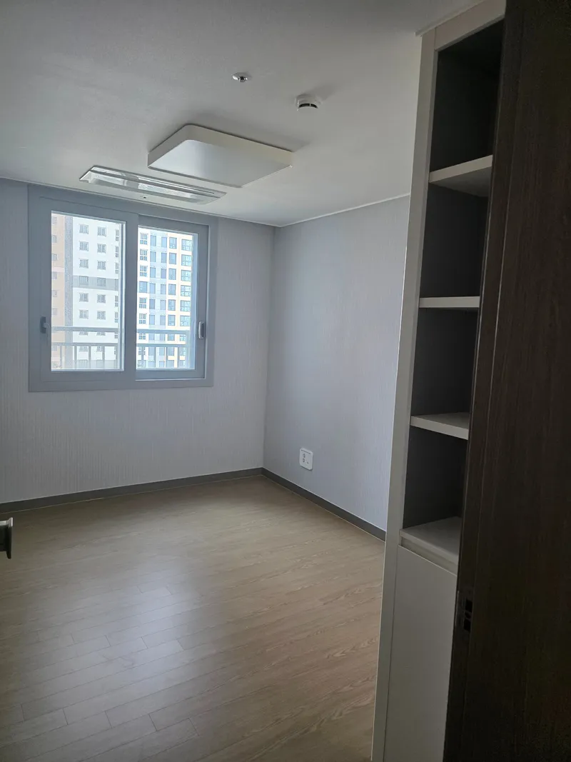 [Yeonsu, Incheon] 10-person ocean view full air conditioning 35 pyeong newly built 4-room apt 20