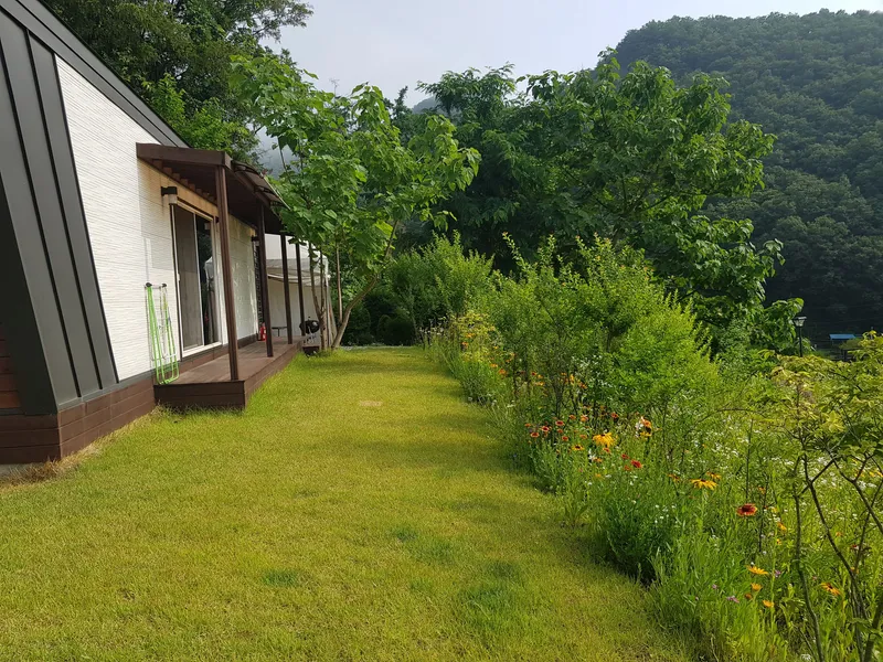 [경기 남양주] 북한강과 산과 마을이 한눈에 조망되는 언덕 위 소형 독채 17