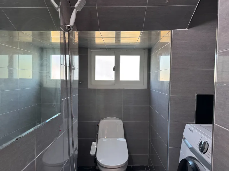 [Yeosu] Detached house in front of a fishing village port 12