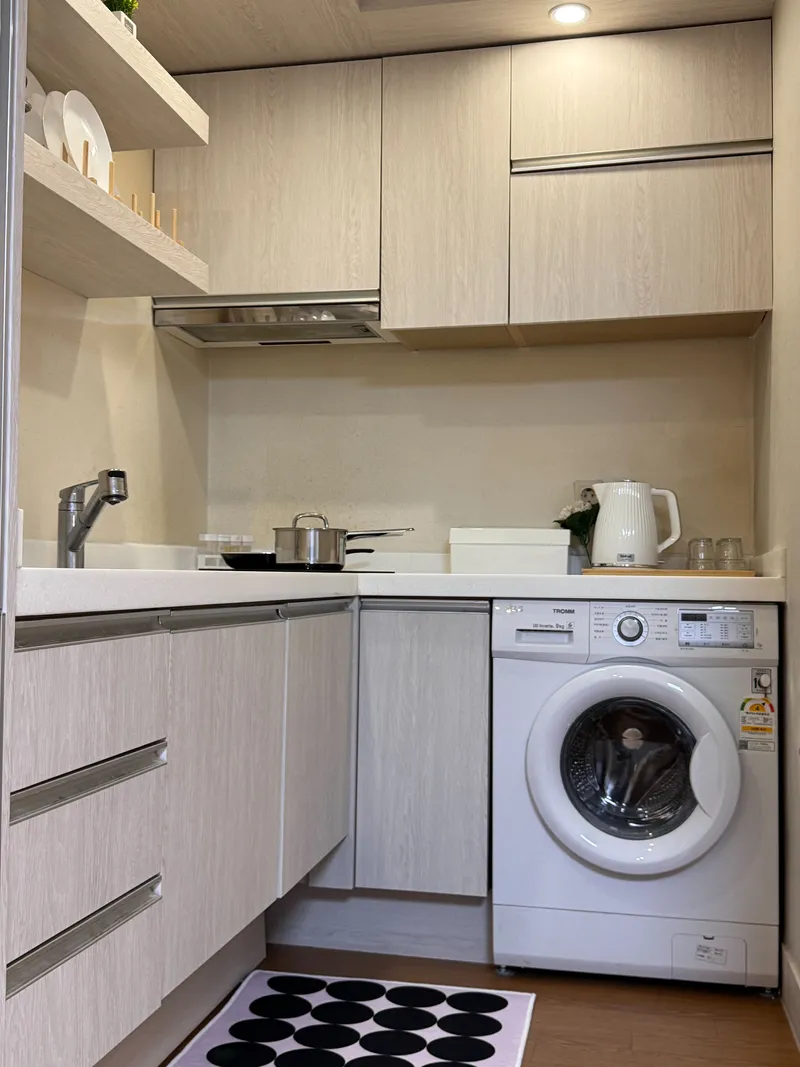 [Gangnam, Seoul] 3-minute walk from Yeoksam Station, wood-tone interior two-room 7