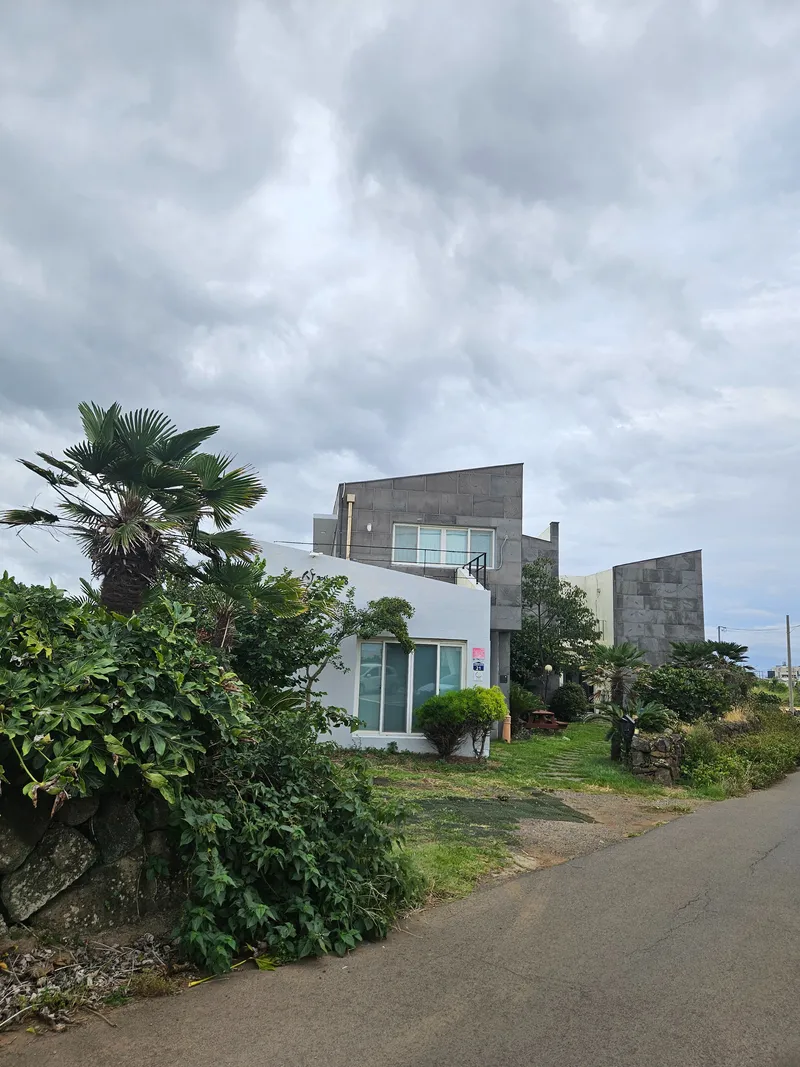 [Andeok, Seogwipo] Haemuri-dong, a two-story accommodation with a seasonal view of Sanbangsan Mountain 33