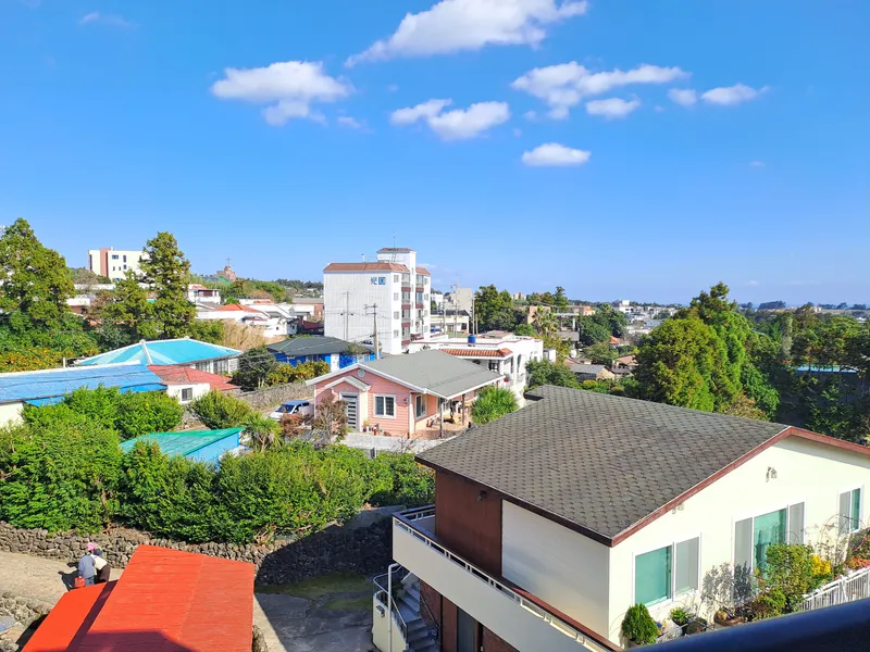 [Seoho-dong, Seogwipo] Three-Room + @ (Attic, Terrace) Ocean View Accommodation 35