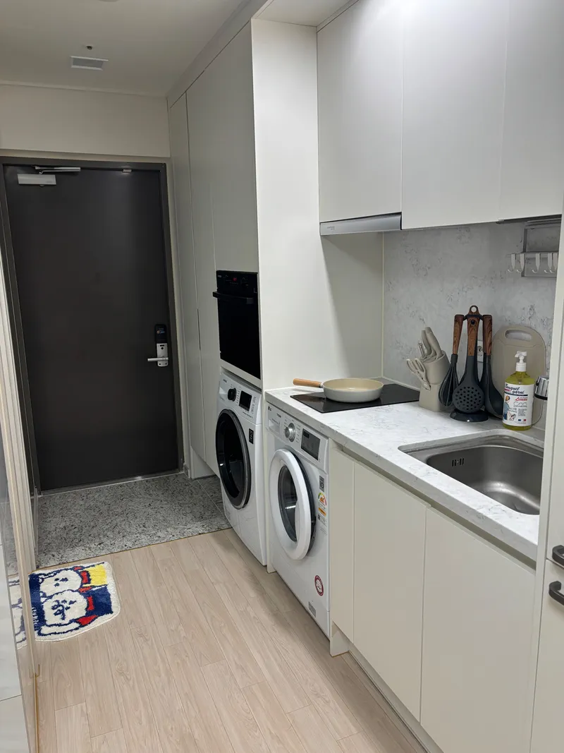 [Gangnam, Seoul][Seoul Samsung] New COEX building 2 minutes from Samsung Station #AirLab 4