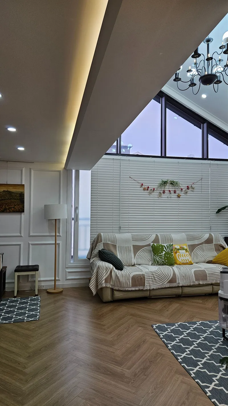 [Yangsan] Yangsan, Gyeongnam Province - Yangsan Station/Newly built duplex. 50 pyeong (approximately 160 sq ft). 3 bedrooms. 2 living rooms. 3 bathrooms. 62