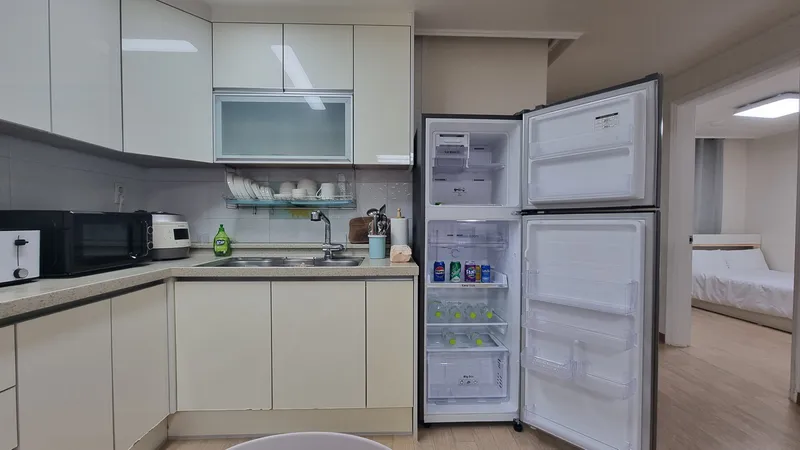 [Pyeongtaek] Just come, 3-room, full parking option 13