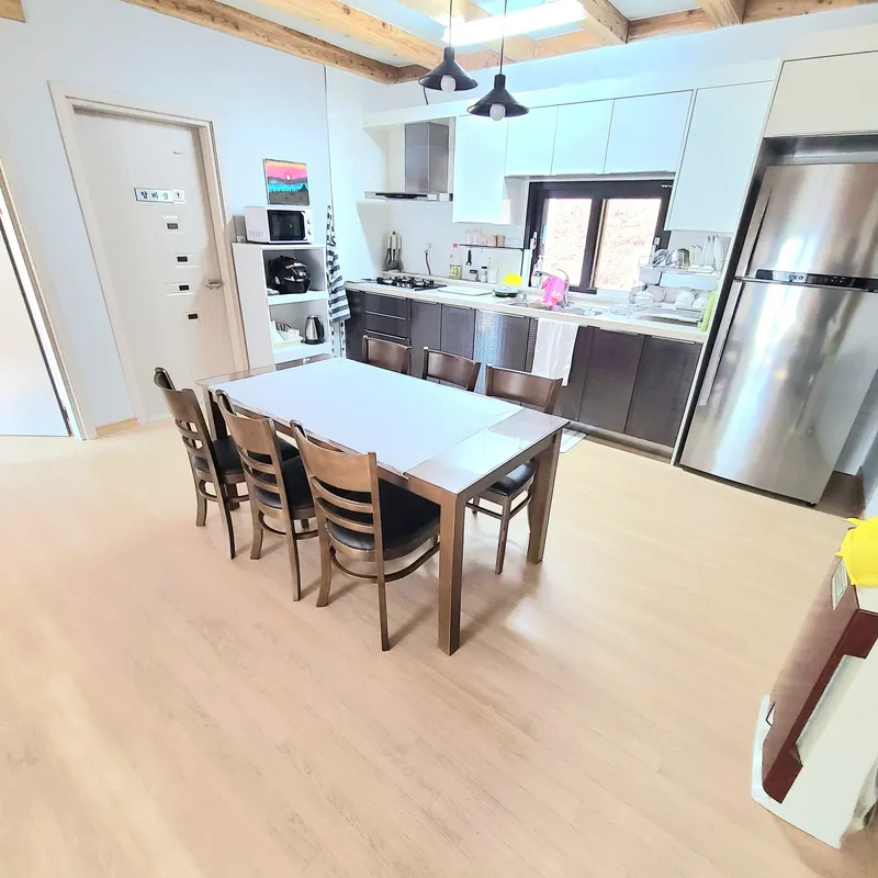 [Yangyang] Jumunjin, 5 minutes from the beach, 350 pyeong building, 50 pyeong 2nd floor detached house 14