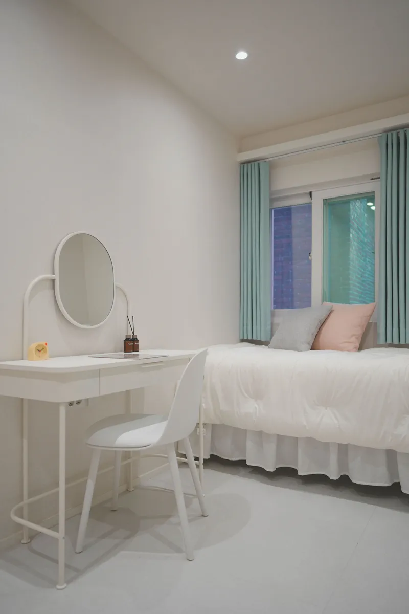 [Mapo, Seoul] Private single room at Hongik Univ. entrance station #Women only #Location gangster 6