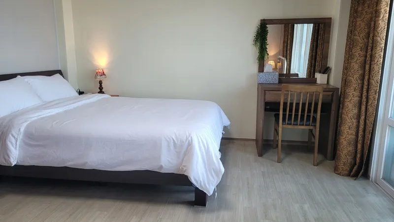 [Aewol, Jeju] 40-pyeong duplex, 3 bedrooms, 2 bathrooms, lawn yard, BBQ, convenience store 10 seconds away 8