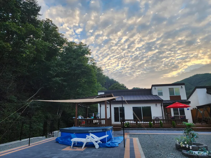 [Hongcheon] 45 pyeong detached house & duplex country villa with yard in harmony with nature 44