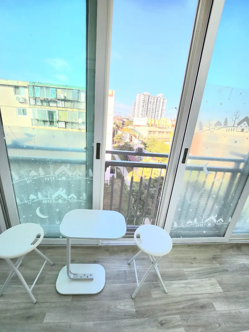 [Cheonan][Cheonan, South Chungcheong Province] 5-minute drive from Cheonan Station, fully equipped three-room apartment with comfortable, clean, and emotional atmosphere. 14